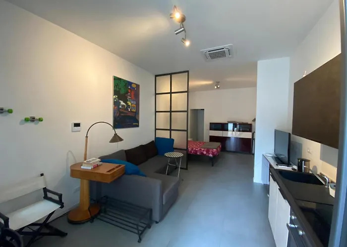 Loft 아파트 *